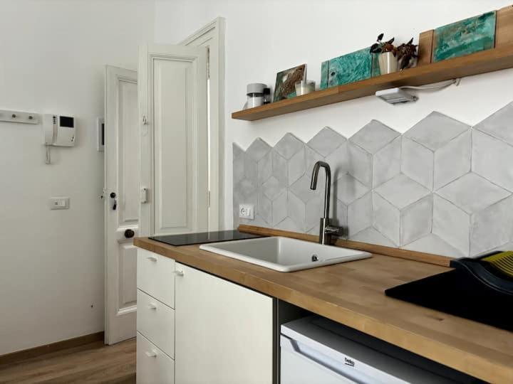 Route 64 Monopoli - East - Historic Center Apartment ภายนอก รูปภาพ